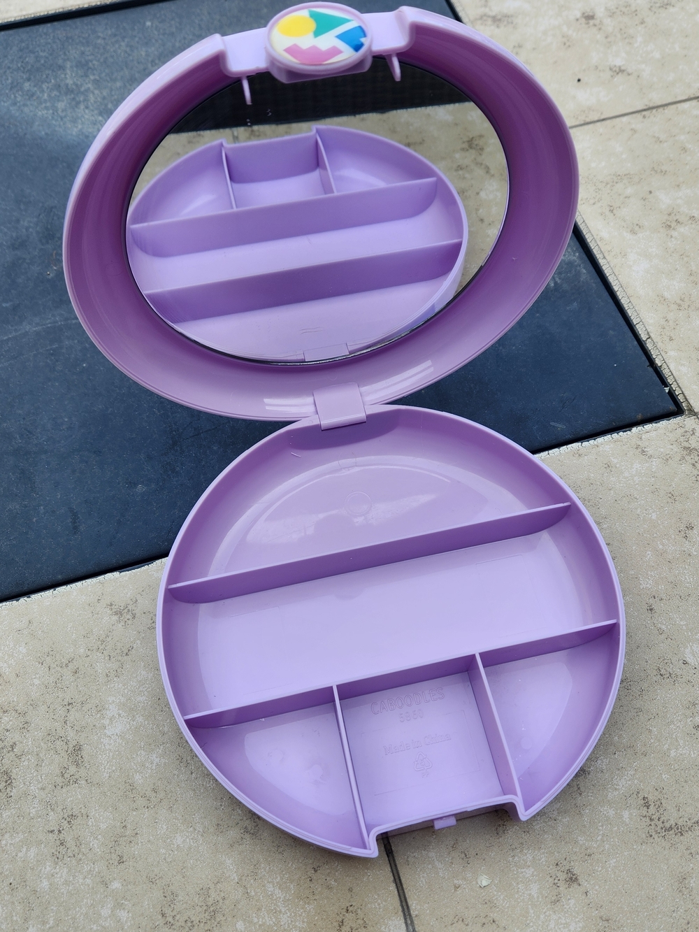 Caboodles Round Cosmic Case - Picture 2 of 3